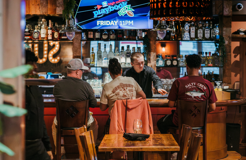 Restaurant Etiquette Thumbnail Image