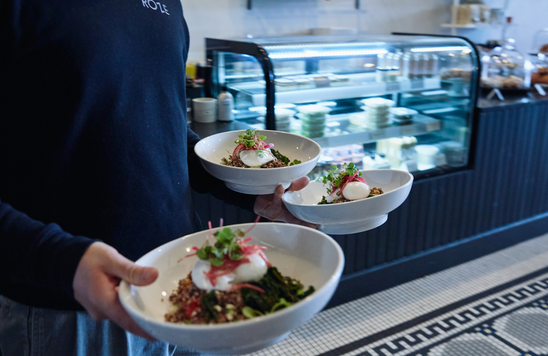 food presentation thumb