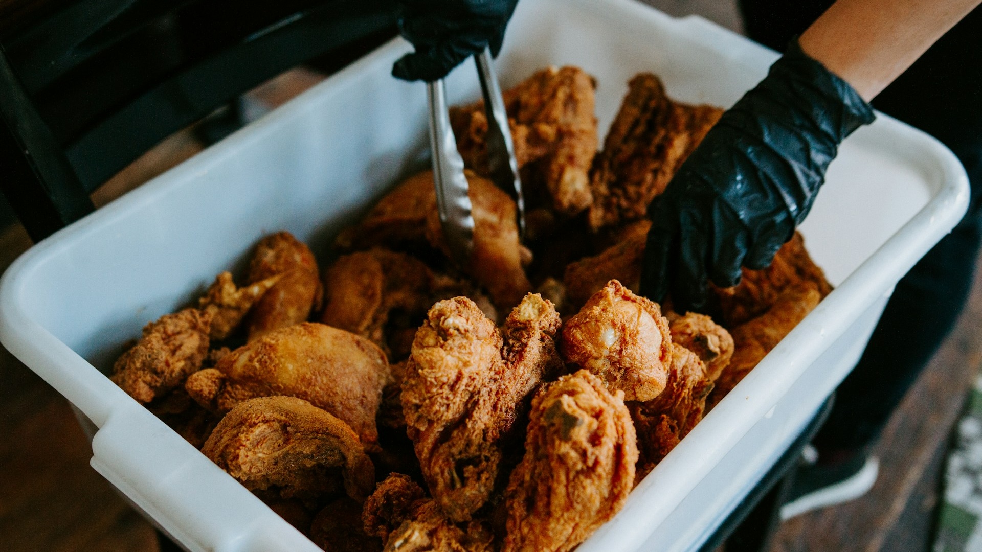 [US] Fast Food Chicken Chains: The Evolution and Success of Quick-Service Poultry ACTUAL HERO IMAGE