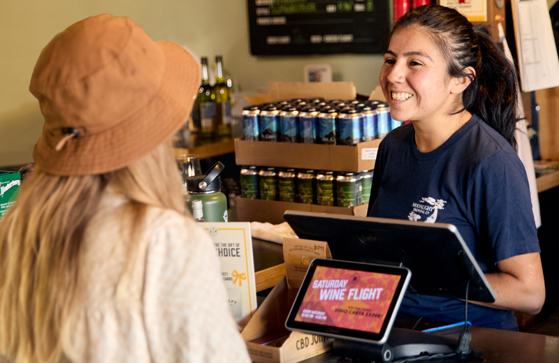 Retail customer service thumbnail