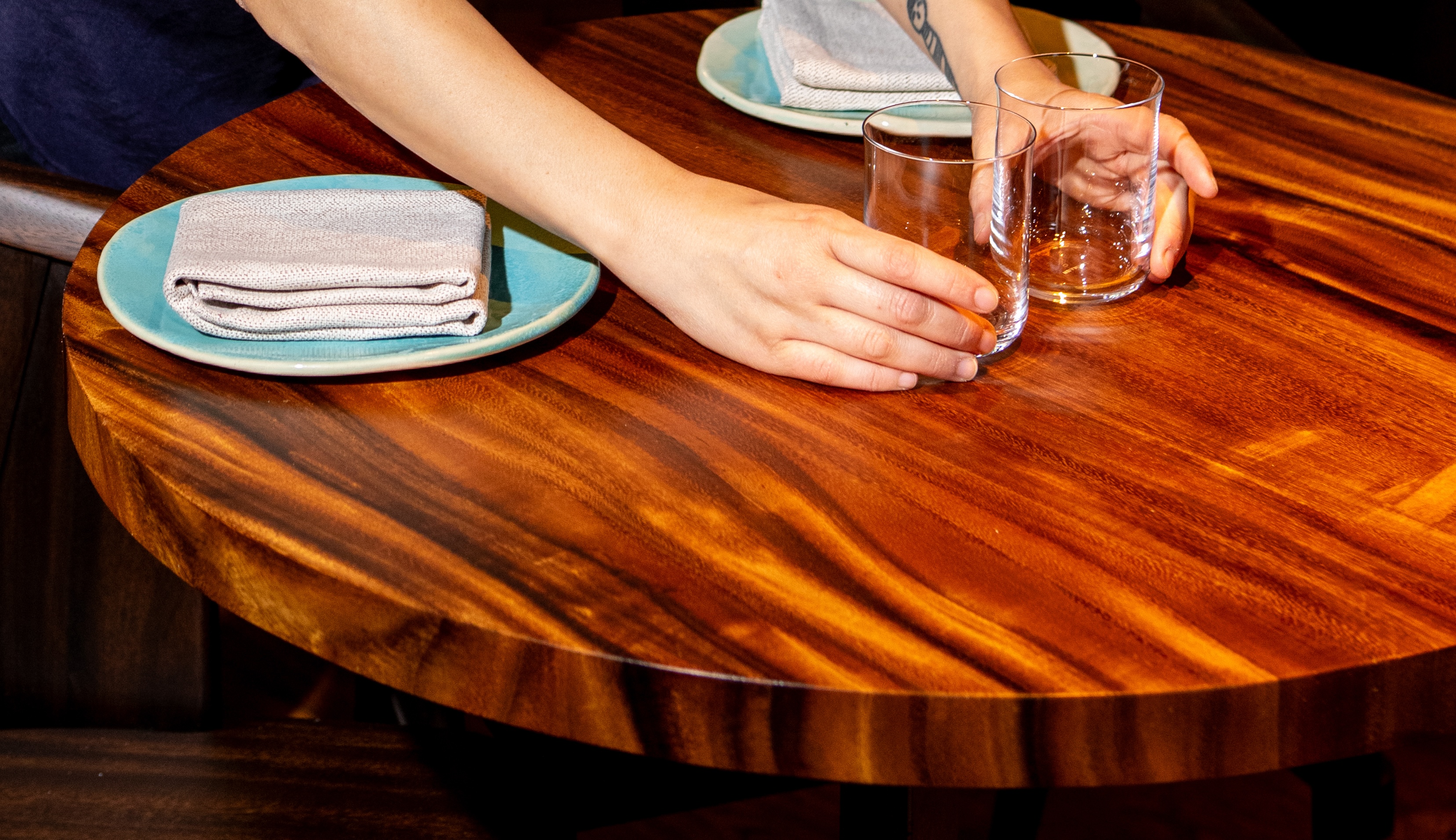 Canadian restaurant AI report human service