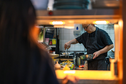 Canadian AI restaurant report header