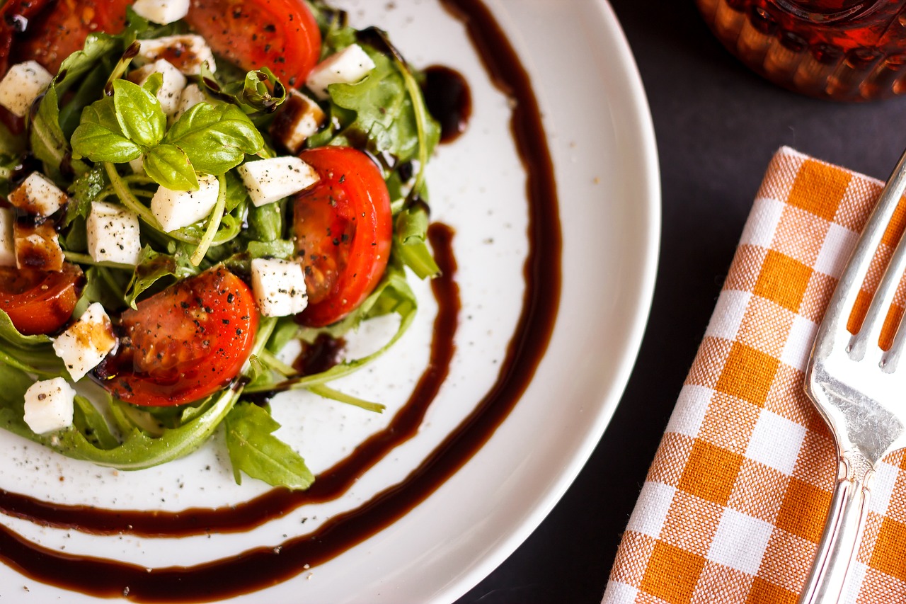 tomato-mozzarella-1589412_1280.jpg