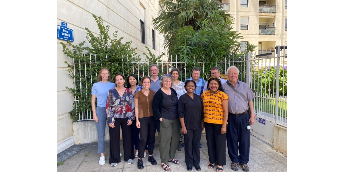 Participants of the workshop (from left to right): Olivia Riemer (TMG), Angela Hilmi (Coventry University), Wei Zhang (IFPRI), Lisa Maria Klaus (TMG), Alexander Müller (TMG), Kathleen Merrigan (ASU), Nadia El-Hage (ASU), Elizabeth Kimani (APHRC), Ulrich Hoffmann, Tania Eulalia Martinez-Cruz, Patrick Caron (CGIAR), Pat Roy Mooney 