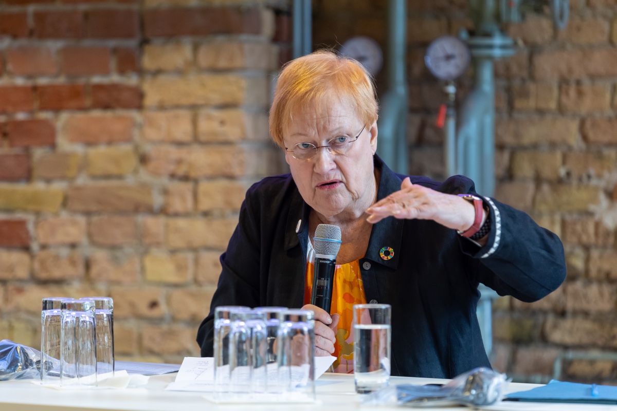 Tarja Halonen, former President of Finland, UNCCD Land Ambassador  
© Manuel Frauendorf