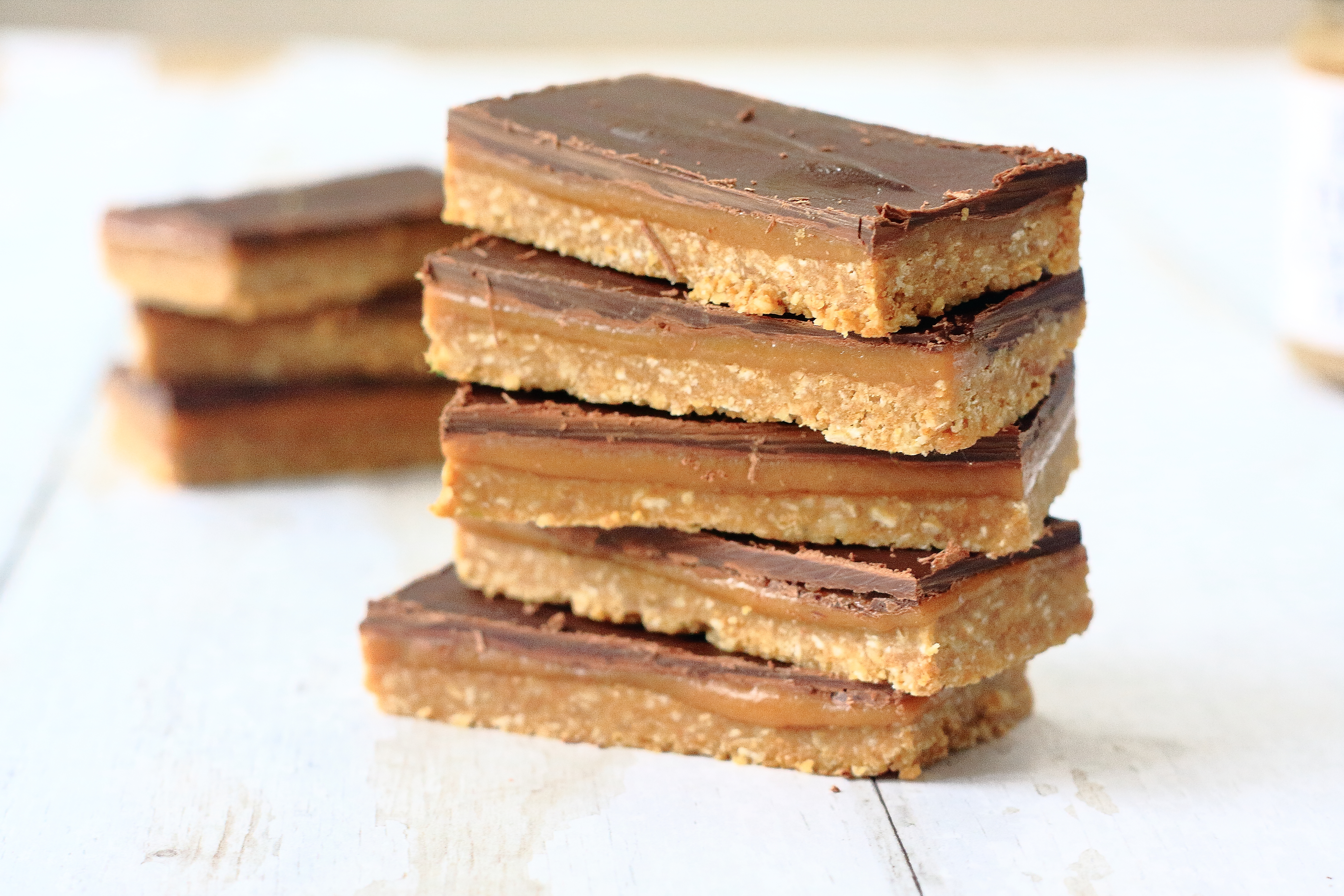 Peanut Caramel Biscuit Slice