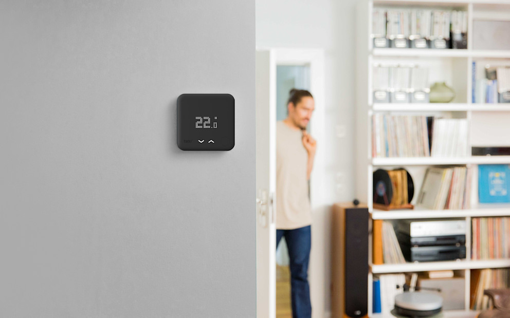 tado°’s schwarzes Smartes Thermostat ab jetzt erhältlich