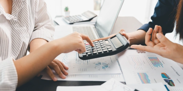 会計処理の流れ：仕入を行った際の仕訳から支払まで