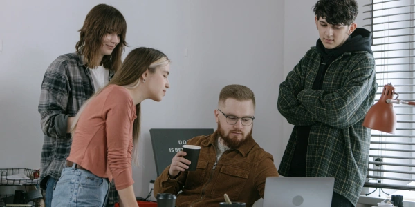 従業員へのIT教育が必要