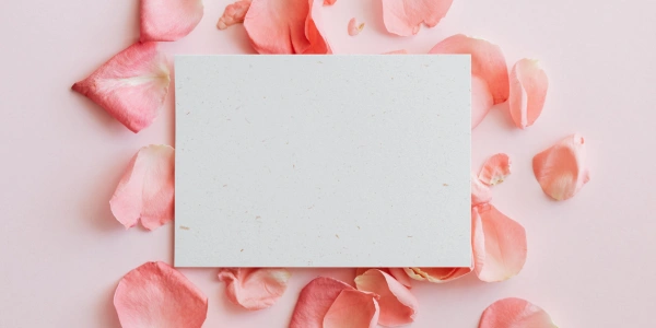 紙の招待状とWeb招待状の違い