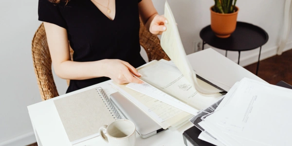 Choose the right shipping method for your documents and send them safely