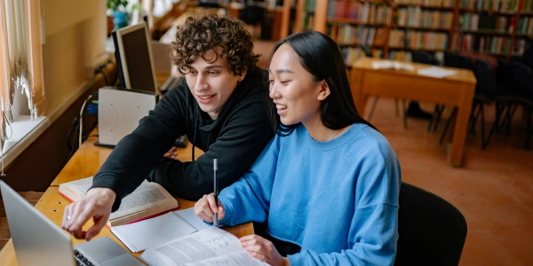 学生でも消費者金融の利用は可能