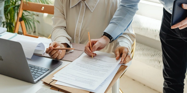 紙ベースの年末調整には課題が多い