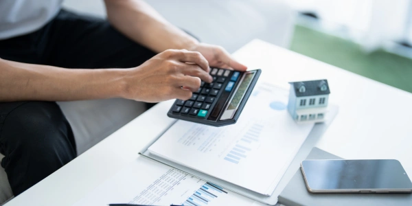 なぜ外国人オーナーには納税管理人が必要なのか