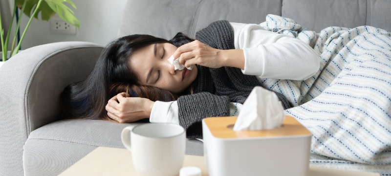 Pilek karena flu atau alergi, apa bedanya? 