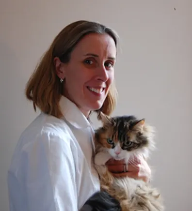 Dr. Beverley Bateman, vet at Eglinton Veterinary Facilities Dr. Beverley Bateman, vet at Eglinton Veterinary Facilities