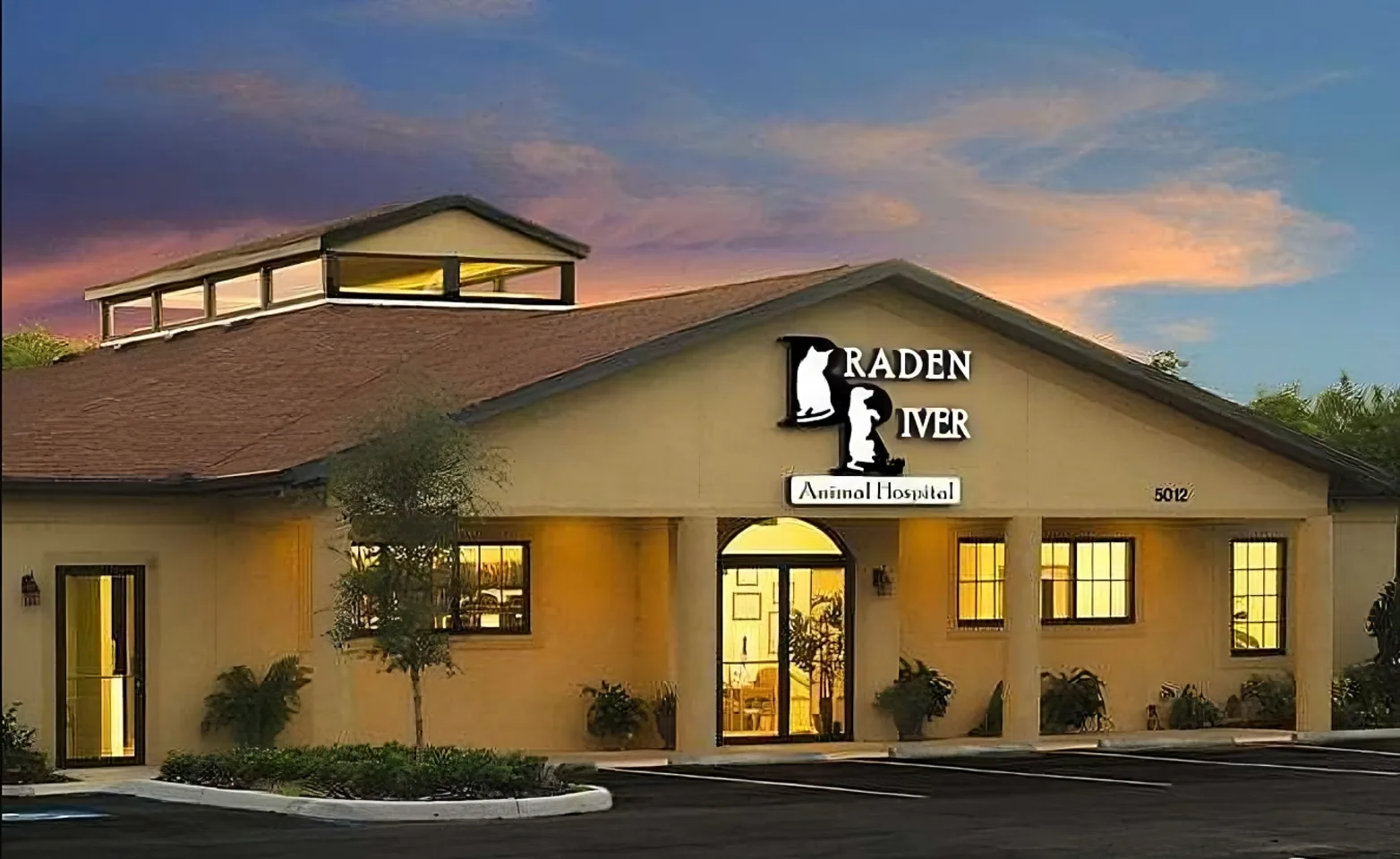 the exterior of Braden River Animal Hospital the exterior of Braden River Animal Hospital