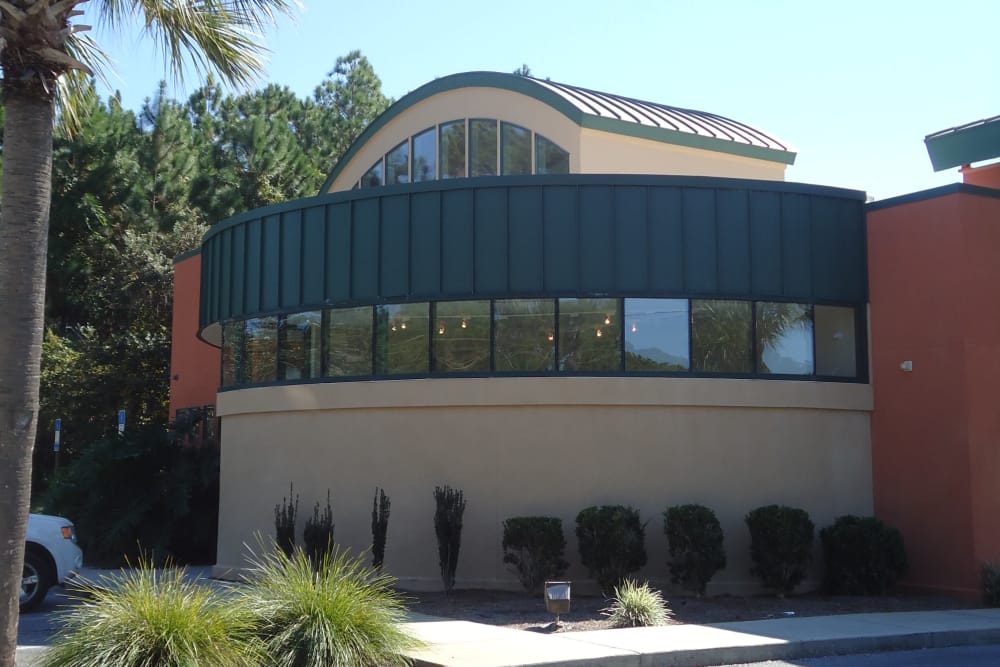 Animal Care Center of Panama City Beach building with round walls and high roof