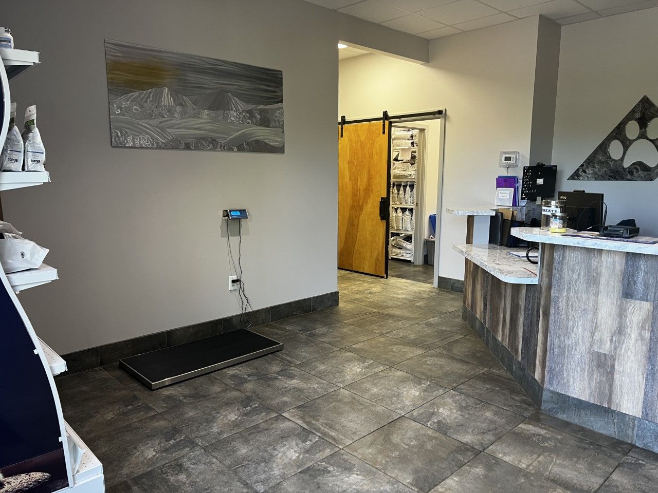 Lobby at Peaks View Animal Hospital.
