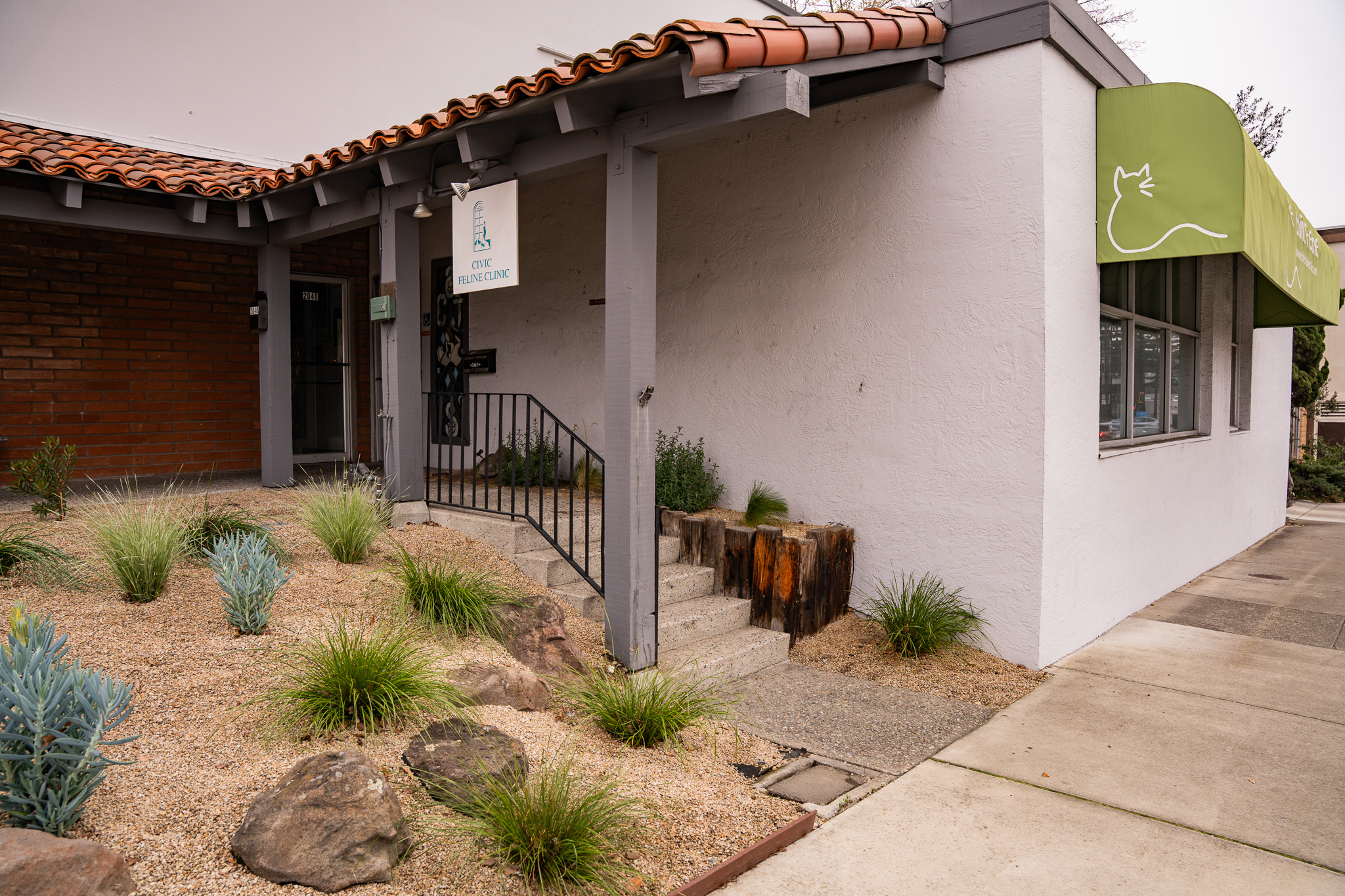 Exterior of Civic Feline Clinic