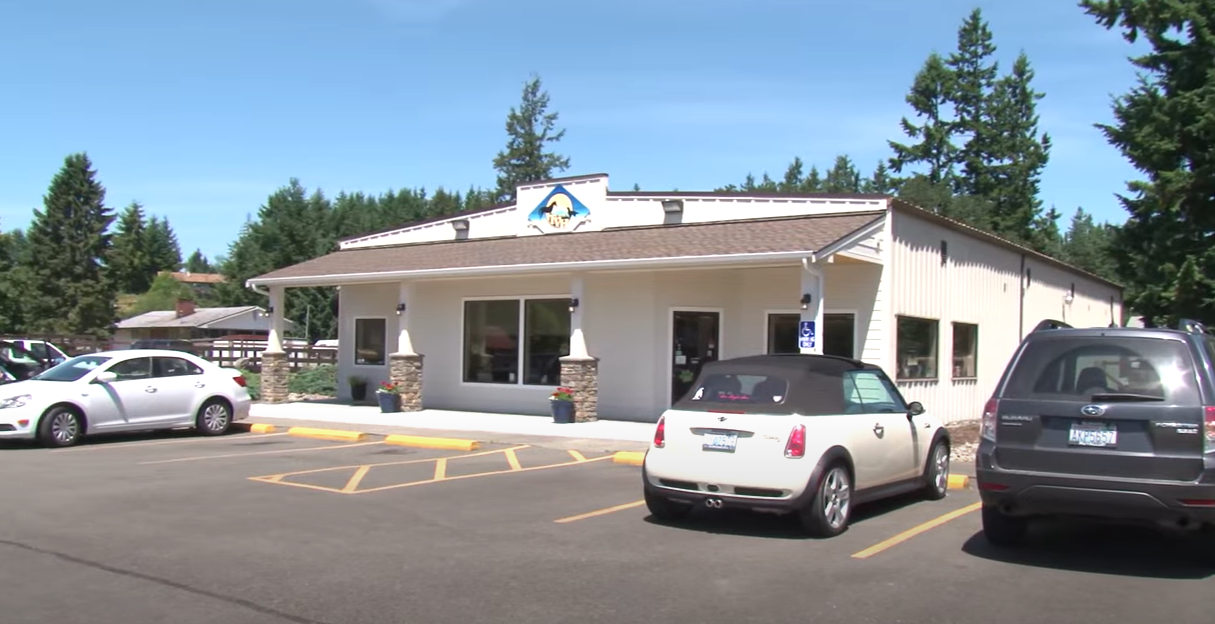Exterior view of Tahoma Veterinary Hospital