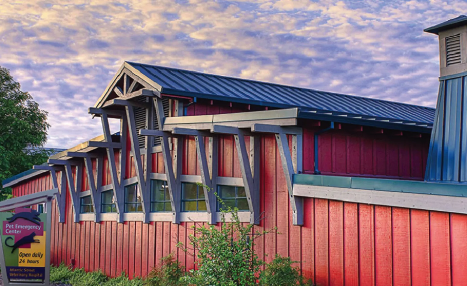 Veterinary Specialty Hospital Roseville sign Veterinary Specialty Hospital Roseville sign