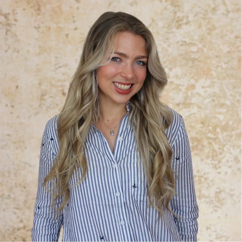 Lauren Johnston Lauren Johnston