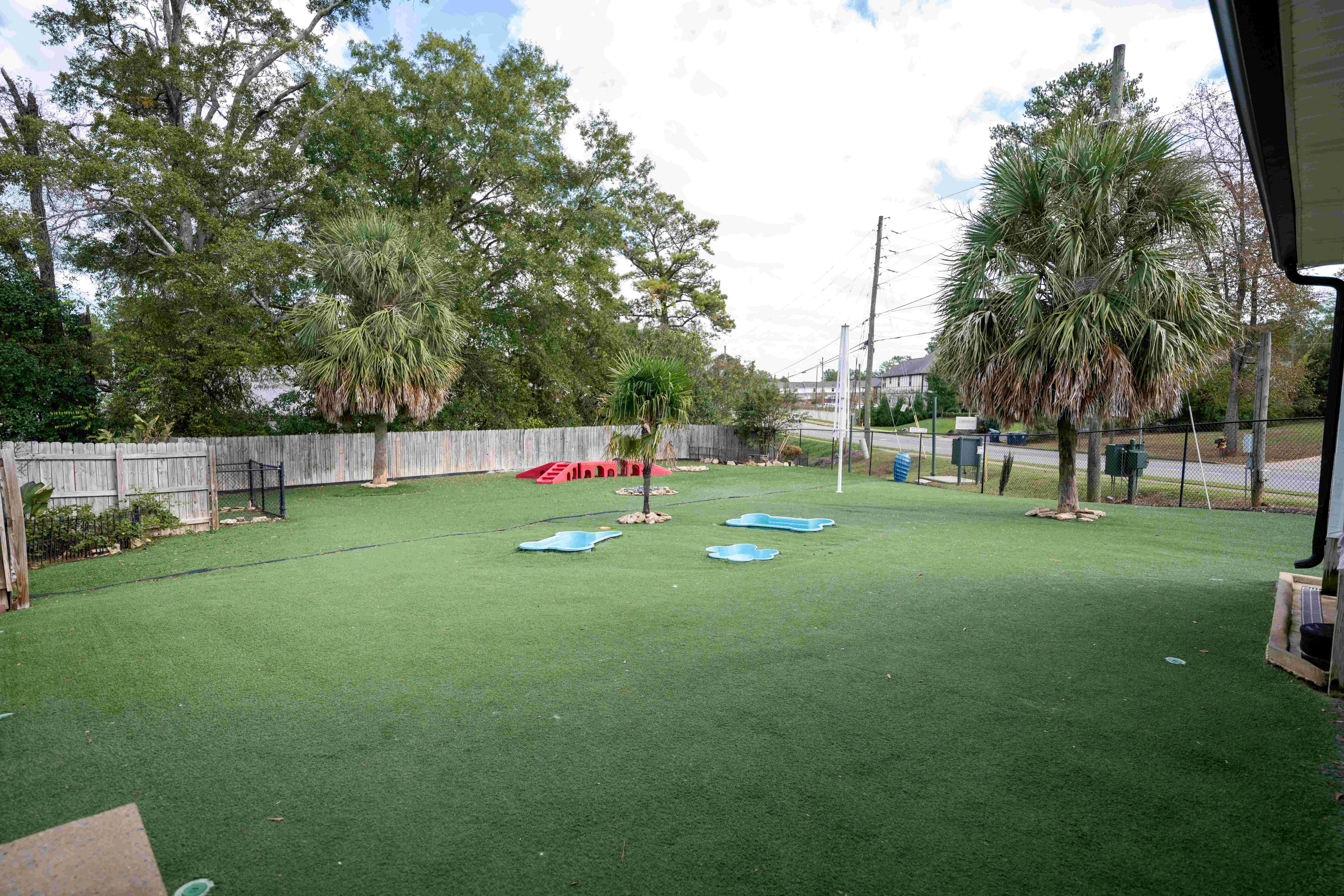 Club Mutt outdoor area