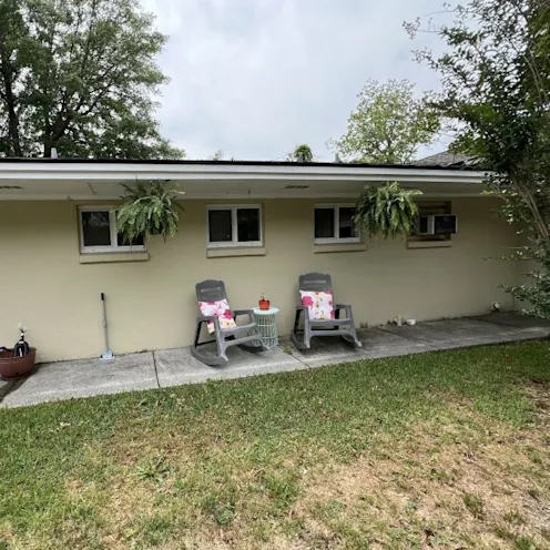 Outdoor Seating at Hanover Regional Animal Hospital Outdoor Seating at Hanover Regional Animal Hospital