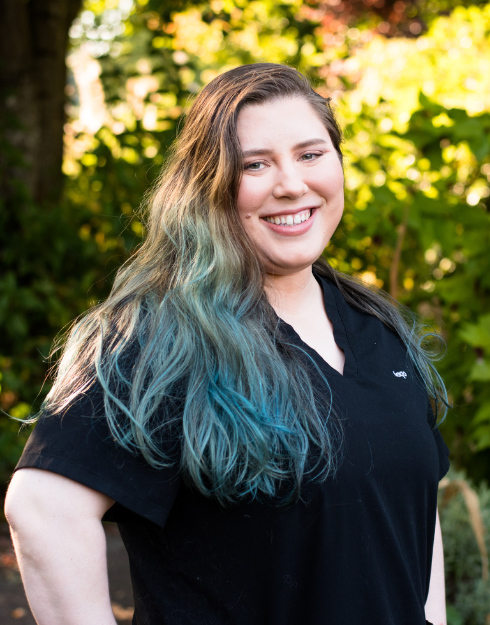 Cora Hollomon Pacific Northwest Pet Emergency & Specialty Center (PACWVETS)