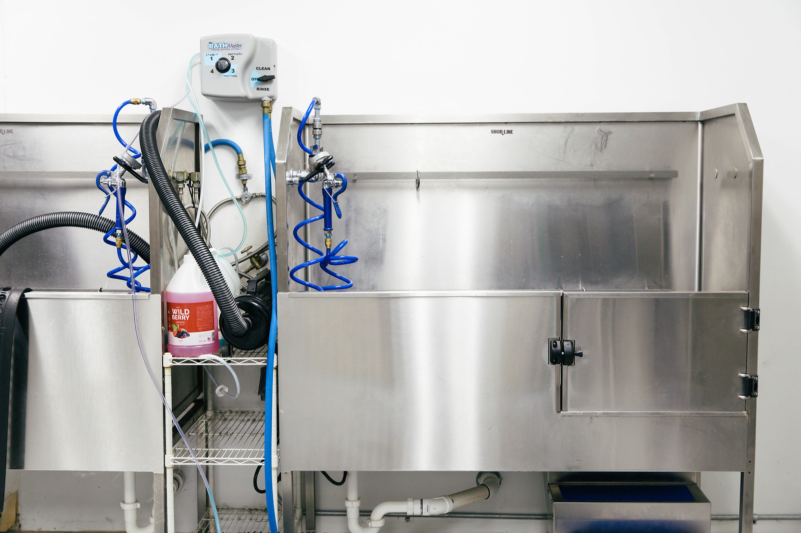 Grooming tub and tools