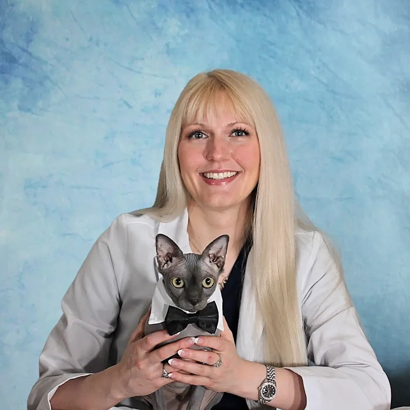 Dr. R. Takalo at Veterinary Emergency Referral Center (VERC) Dr. R. Takalo at Veterinary Emergency Referral Center (VERC)