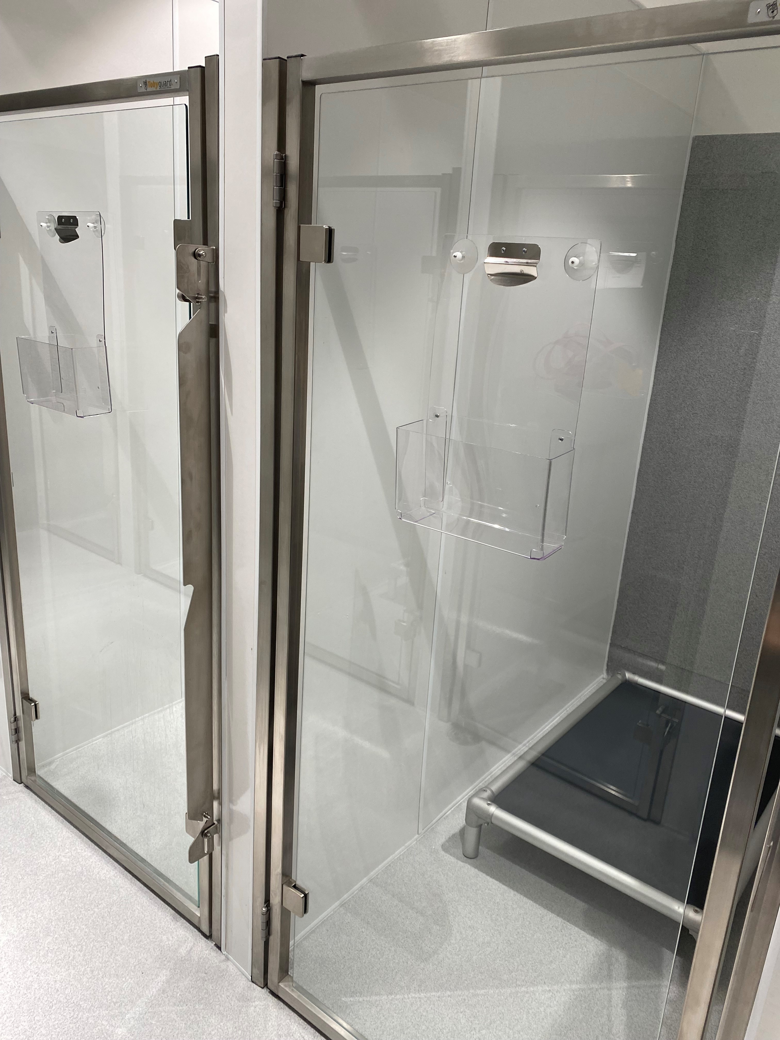 McGilvray Veterinary Hospital 0708 - Dog Ward 2