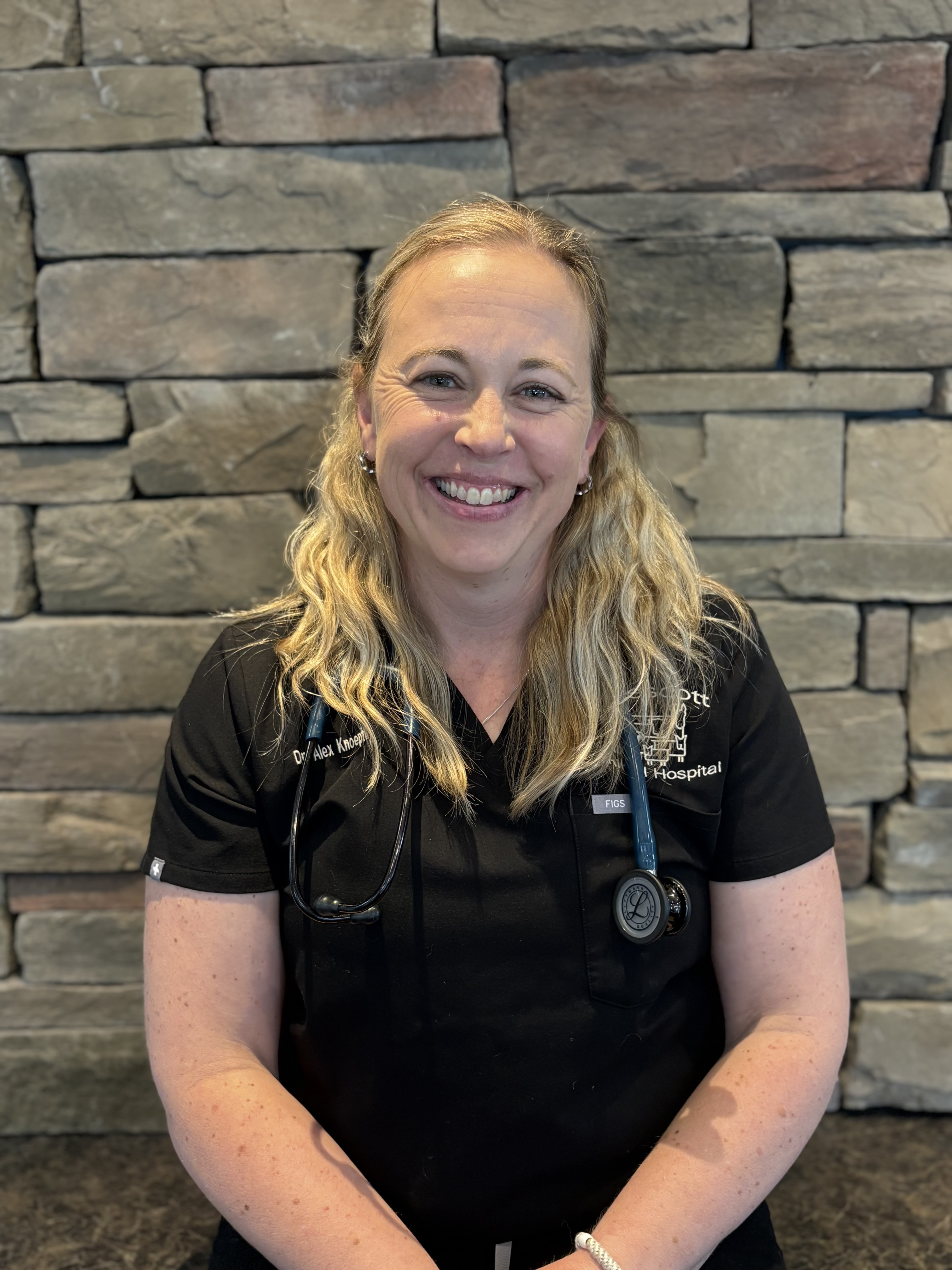 Dr. Alexandra Knoepfli
