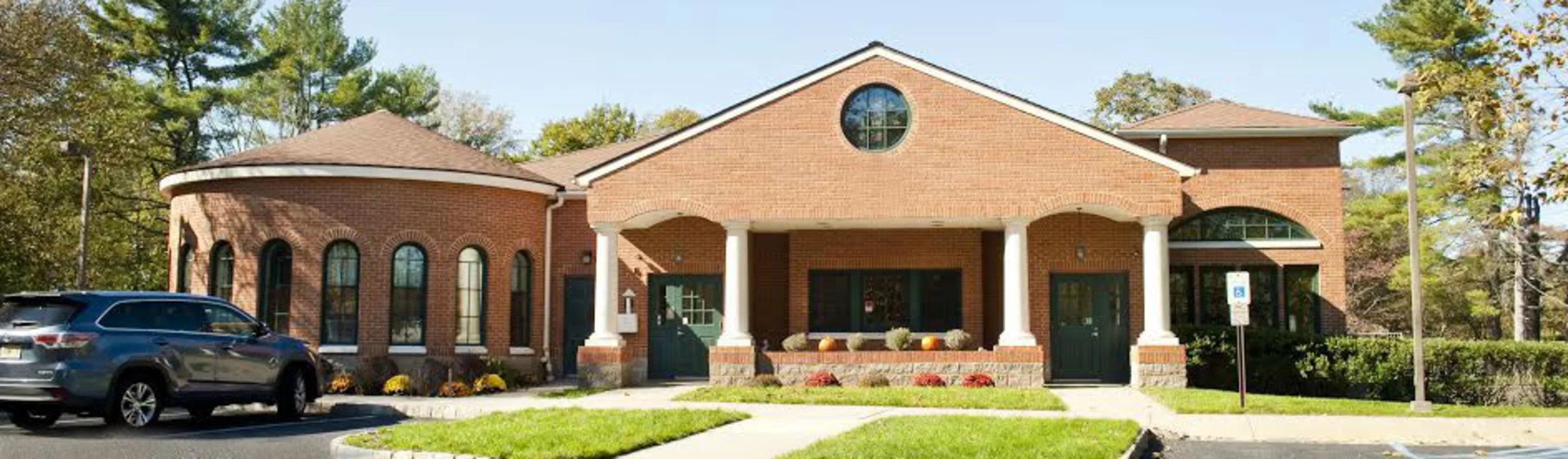 Princeton Animal Hospital & Carnegie Cat Clinic front view Princeton Animal Hospital & Carnegie Cat Clinic front view