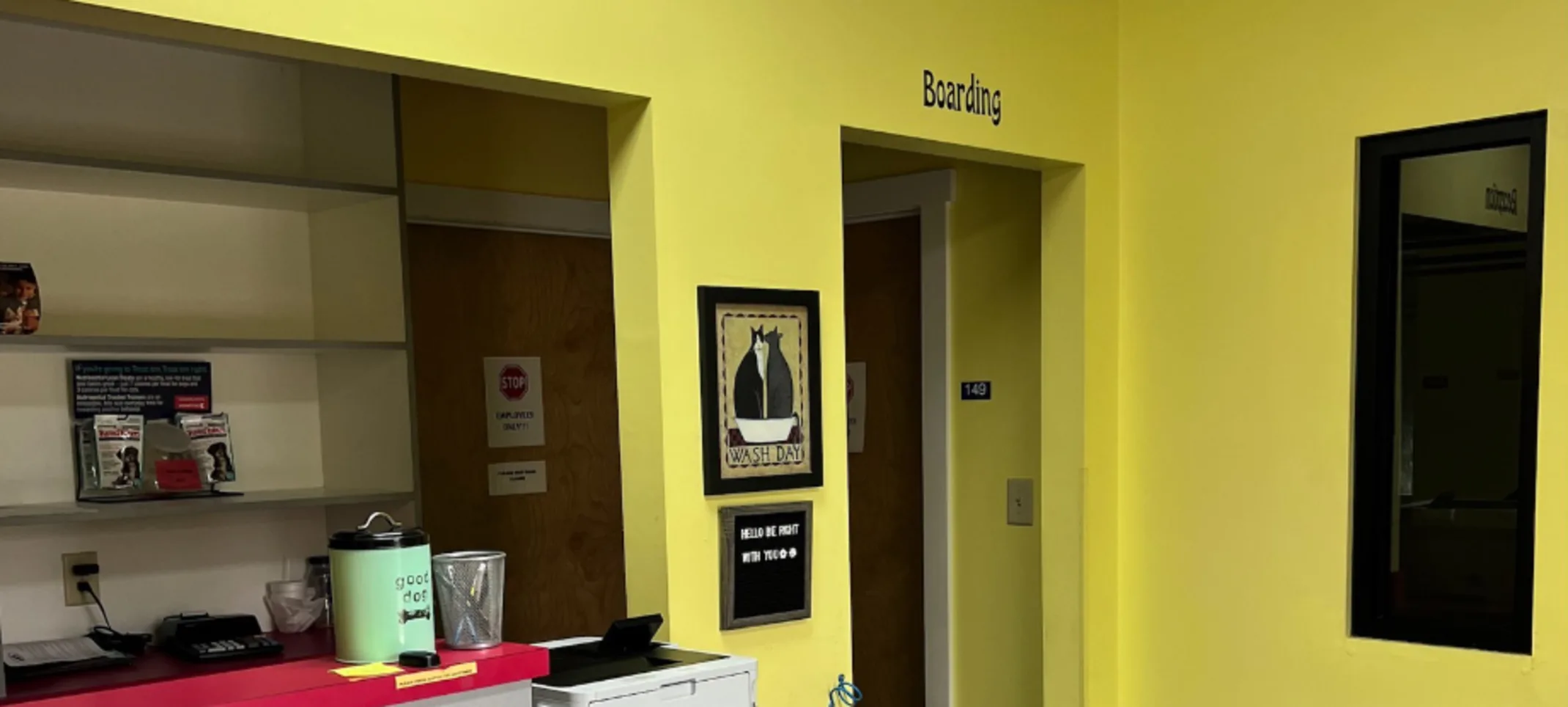 Boarding lobby of the Roxboro Animal Hospital Boarding lobby of the Roxboro Animal Hospital