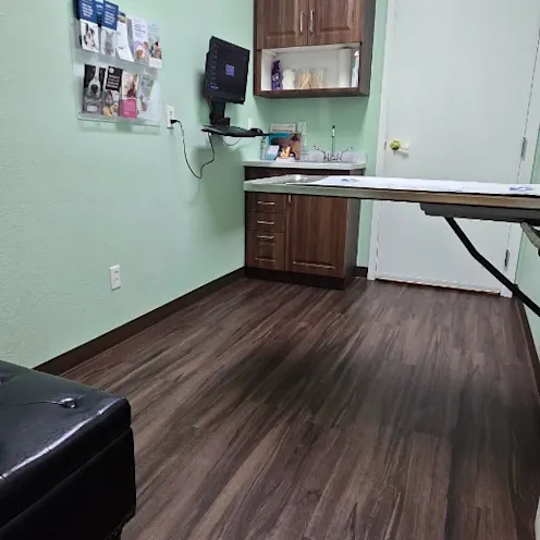 We have 7 examination rooms to provide comfort and a dedicated space for each veterinary visit. We have 7 examination rooms to provide comfort and a dedicated space for each veterinary visit.