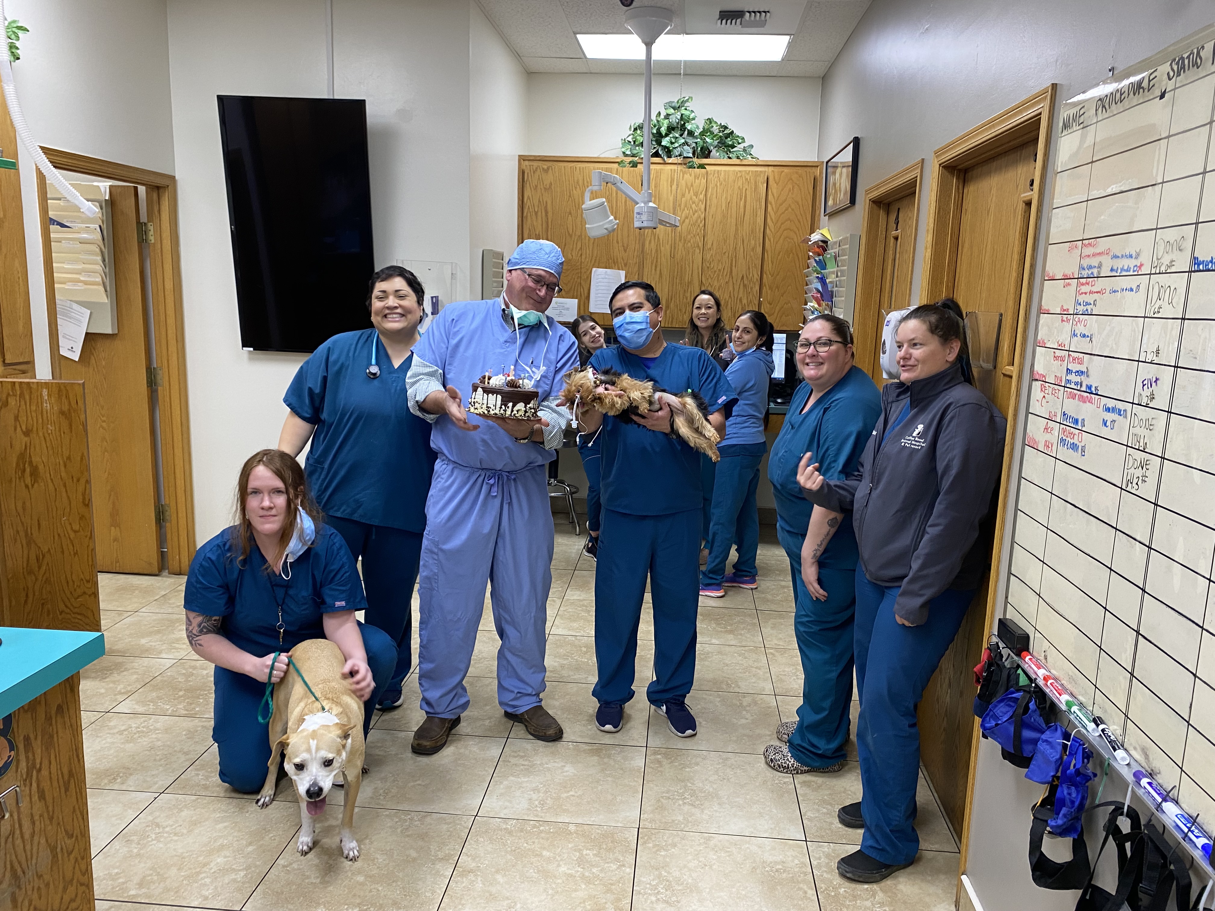 Group photo of Coffee Road Animal Hospital staff.