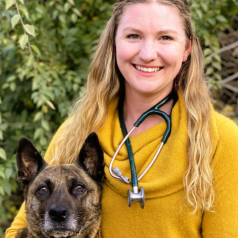 Dr. Renate Schlaht Dr. Renate Schlaht