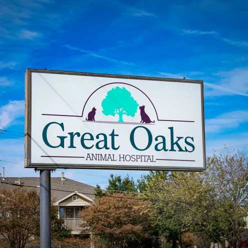 Great Oaks Animal Hospital roadside sign