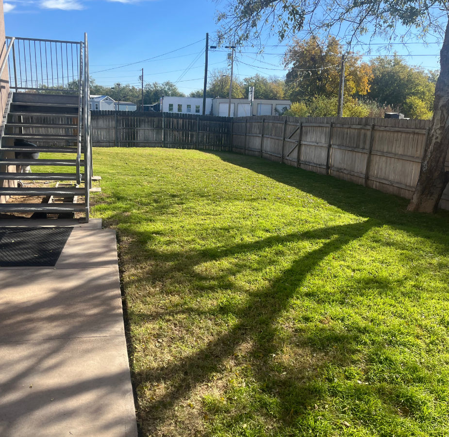 Southside Animal Hospital Yard