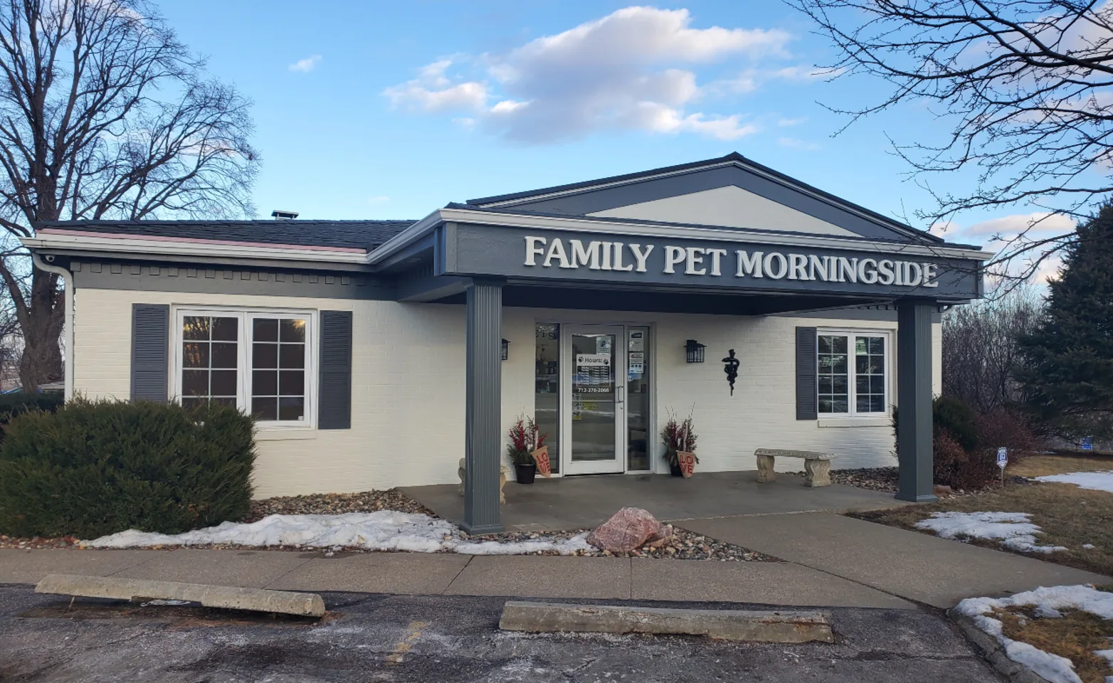 Family Pet Hospital at Morningside 0131s - Building Exterior Family Pet Hospital at Morningside 0131s - Building Exterior