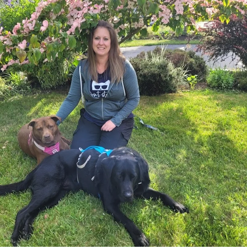 Dr. Karyn Hasselaar Dr. Karyn Hasselaar