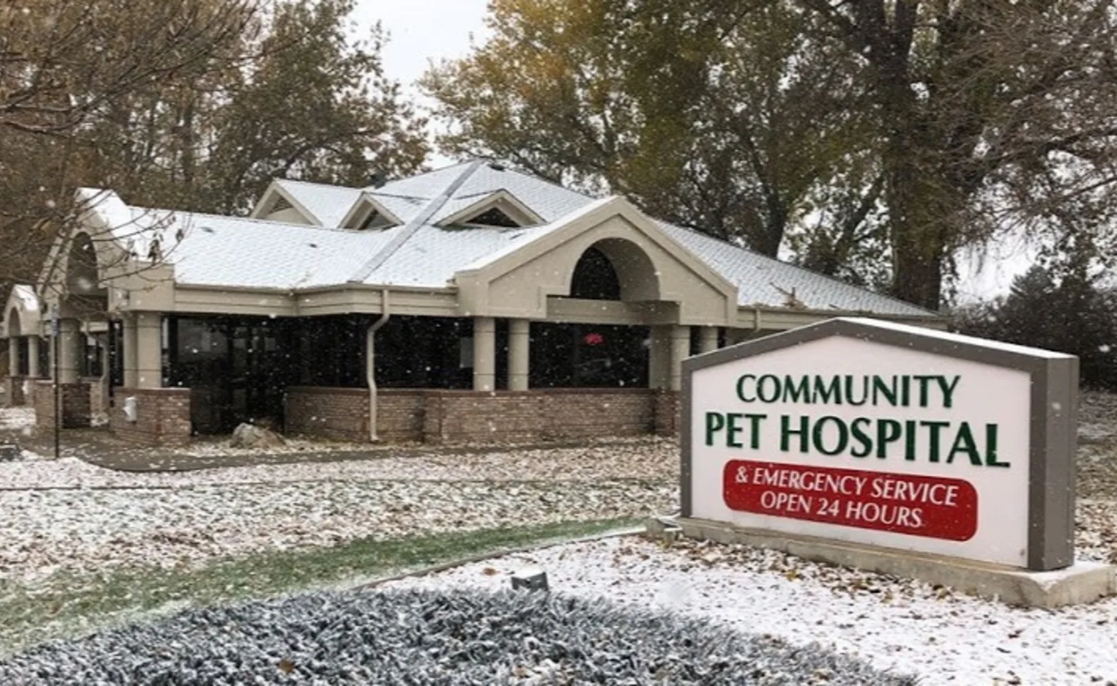 Community Pet Hospital Washington Office Exterior