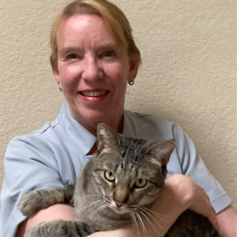 Siobhan Jones, DVM Siobhan Jones, DVM