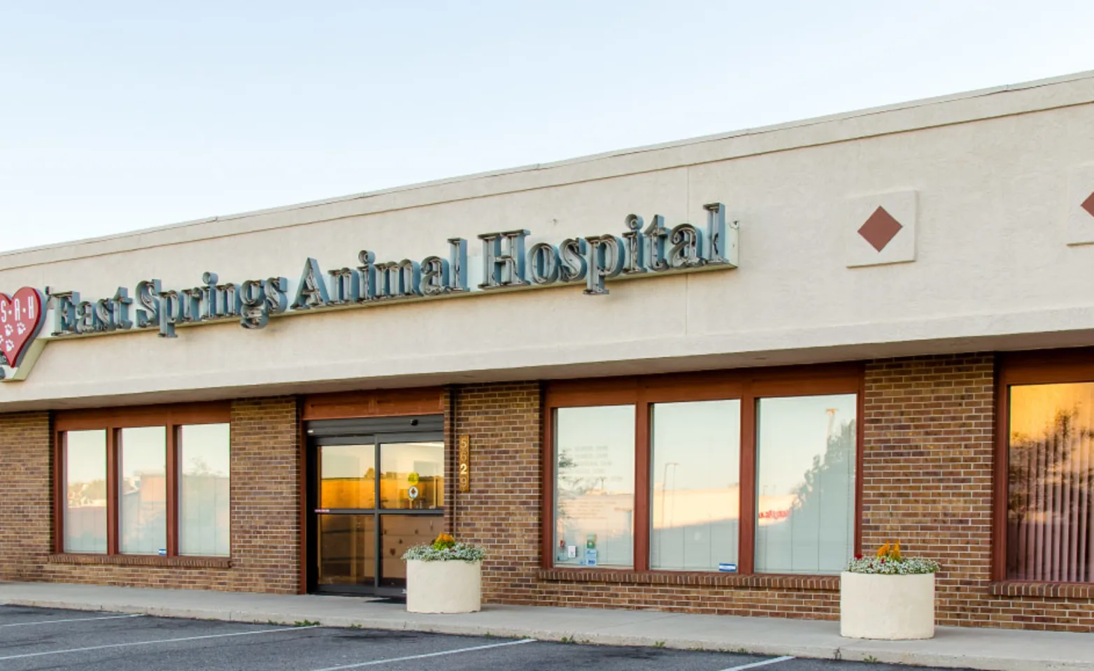 East Springs Animal Hospital outside. East Springs Animal Hospital outside.