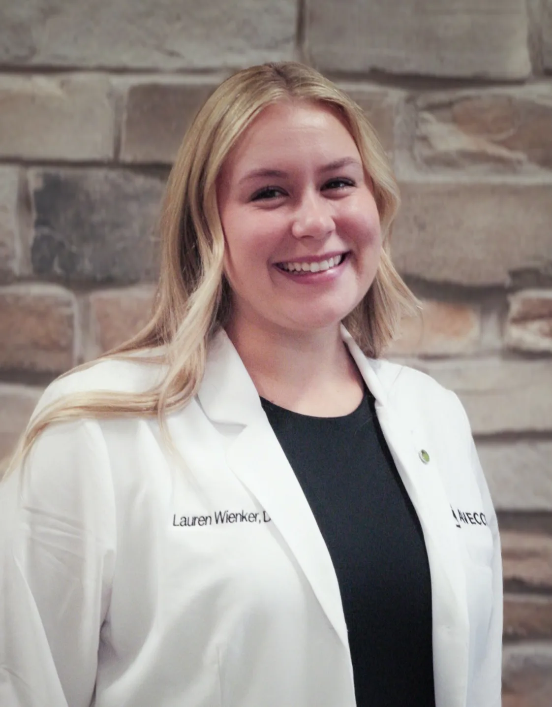 Dr. Lauren Wienker Dr. Lauren Wienker