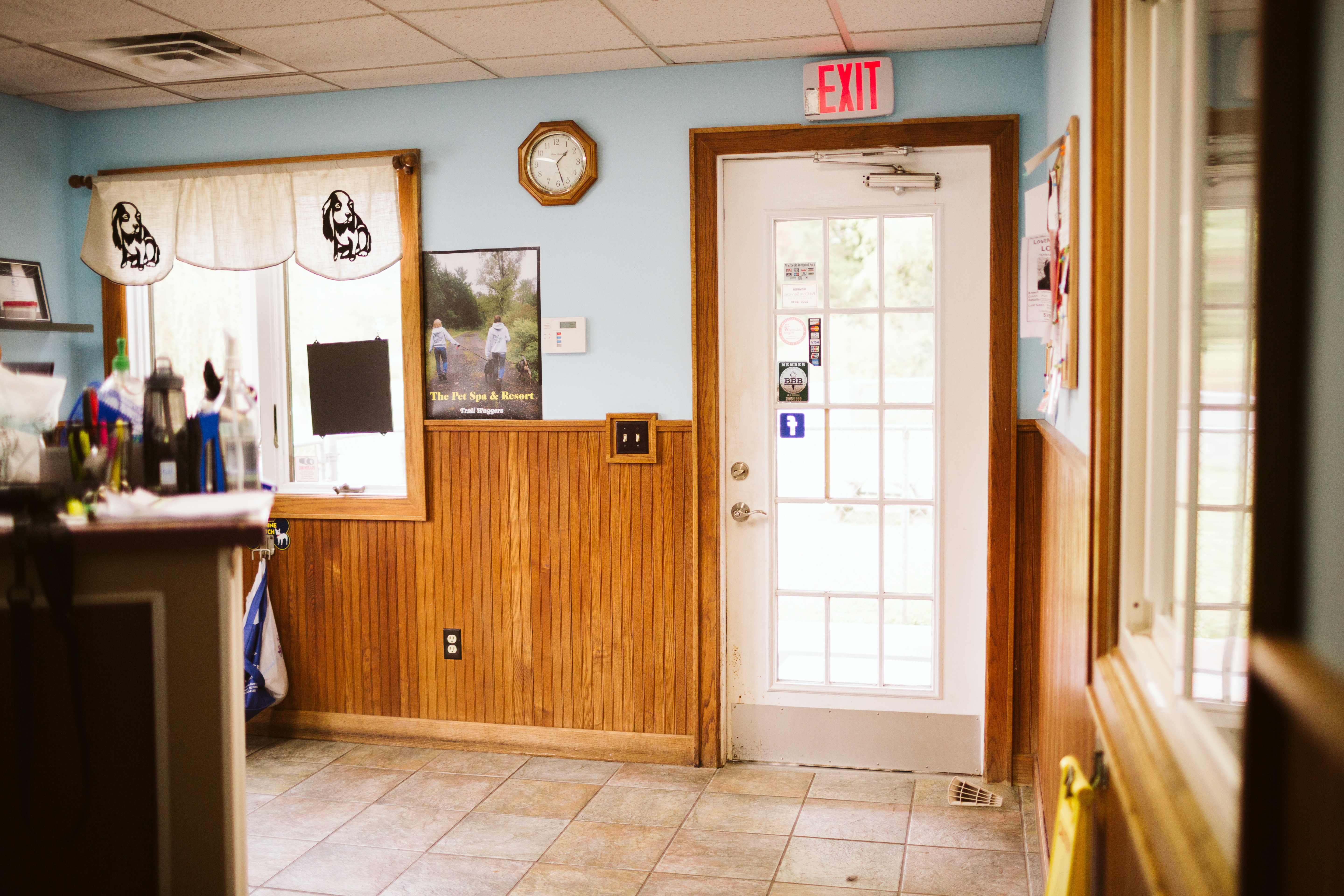 The Pet Spa & Resort Waiting Area