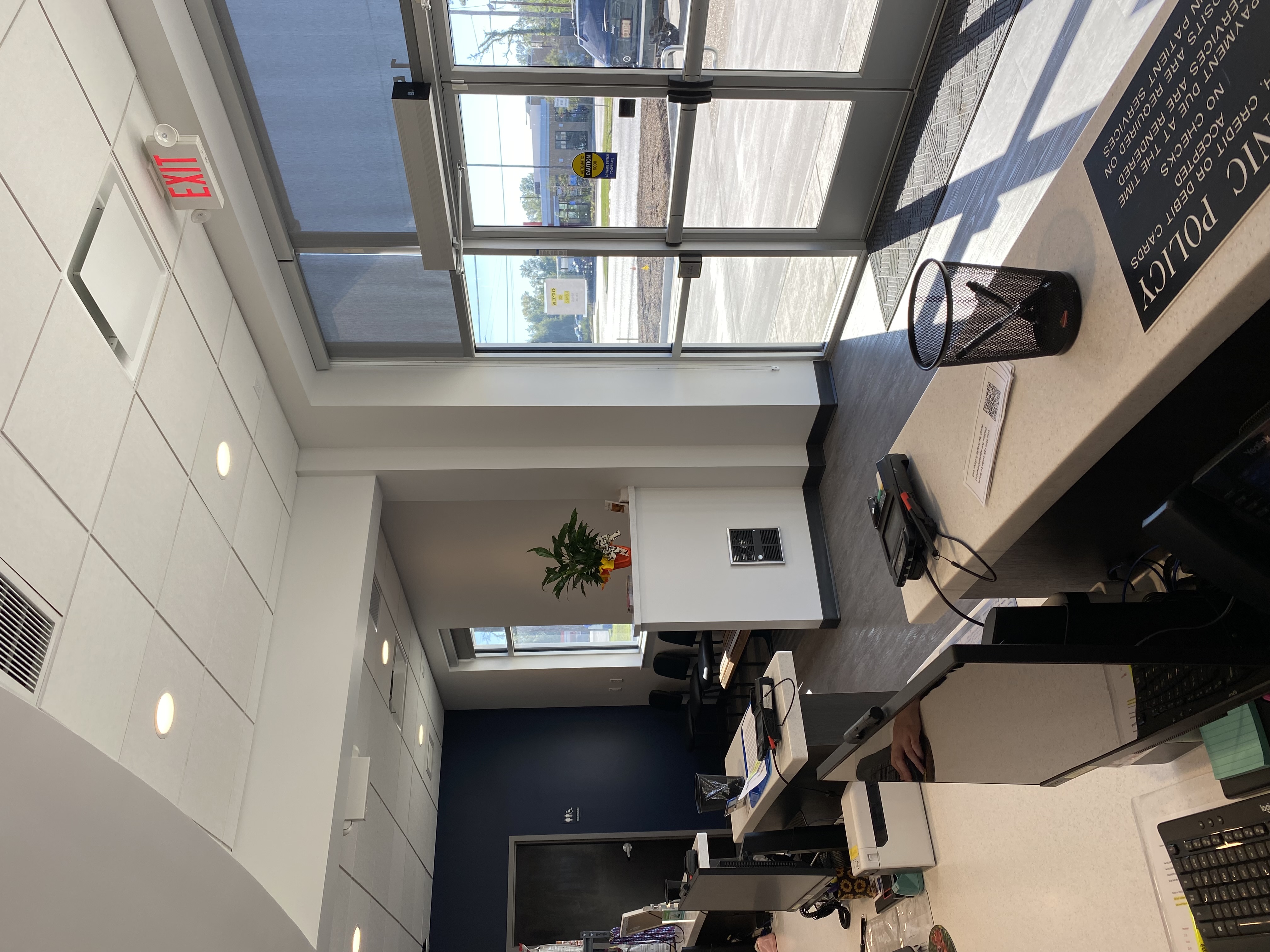  Animal Medical Center of Moss Bluff 1128 Front Desk