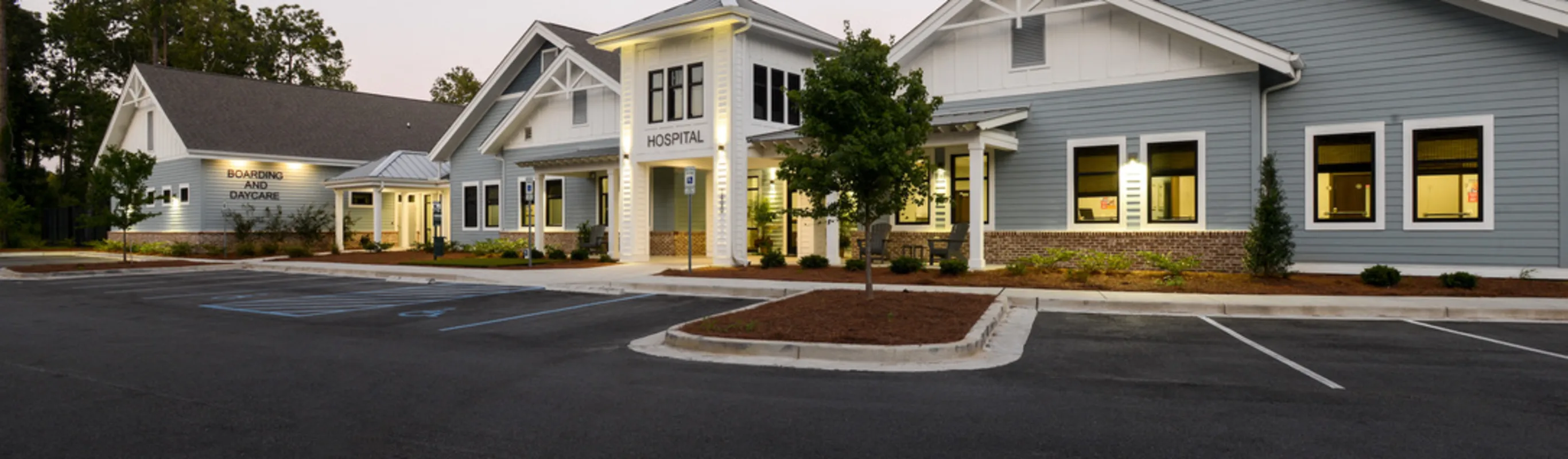 exterior of park west veterinary exterior of park west veterinary